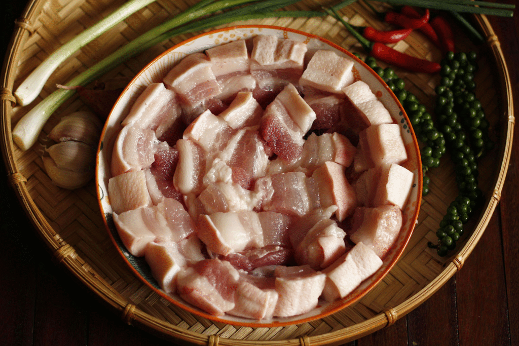 Ướp thịt kho tiêu